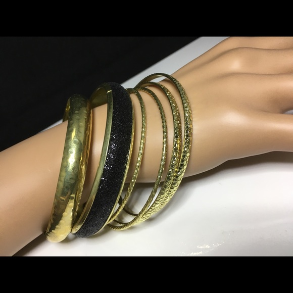 Jewelry - Picture 6 of 6